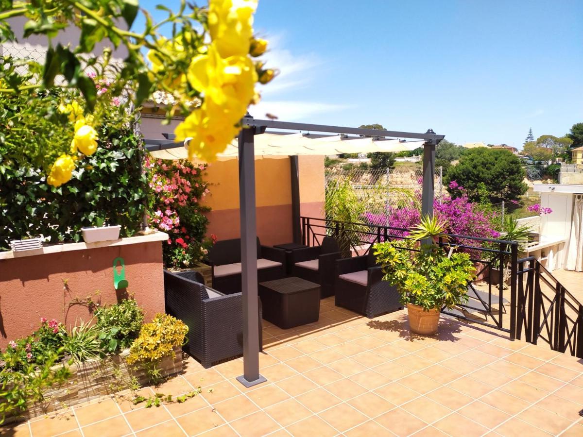 3 Bdr House Near La Zenia Private Lounge Terraces, Fire Places, Bbq, Kitchen, Parking 오리후엘라 외부 사진